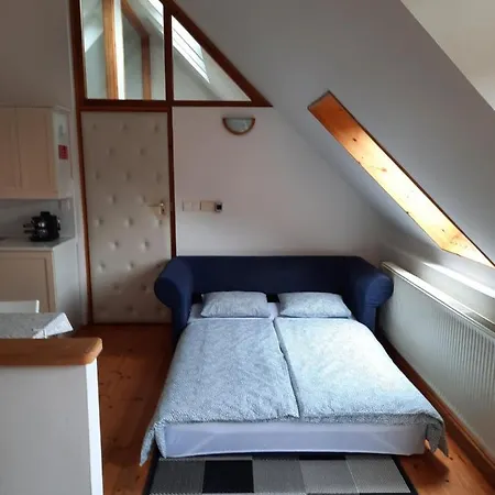 Mon-csa * Balatonfüred