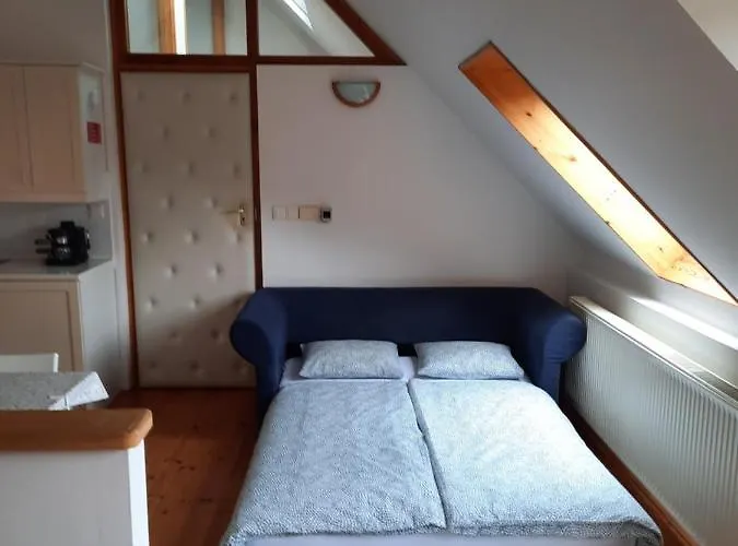 Mon-csa * Balatonfüred